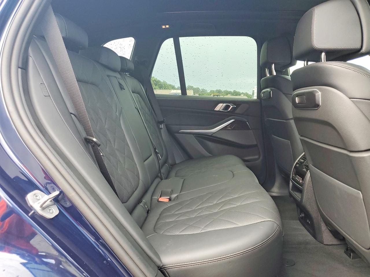 2026 BMW X5 xDrive50E - zdjęcie 11