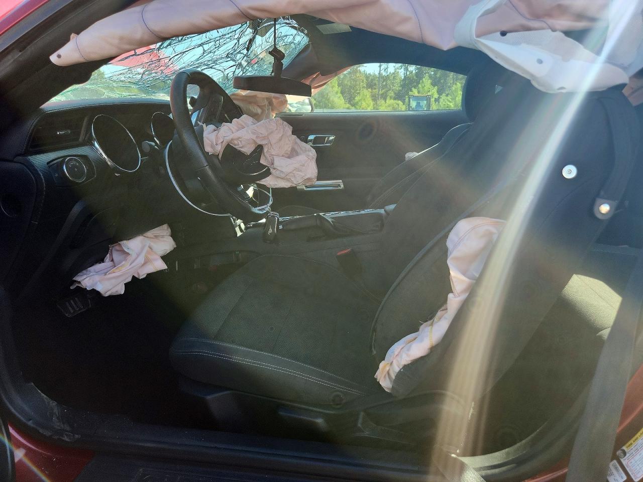 2015 Ford Mustang - zdjęcie 7