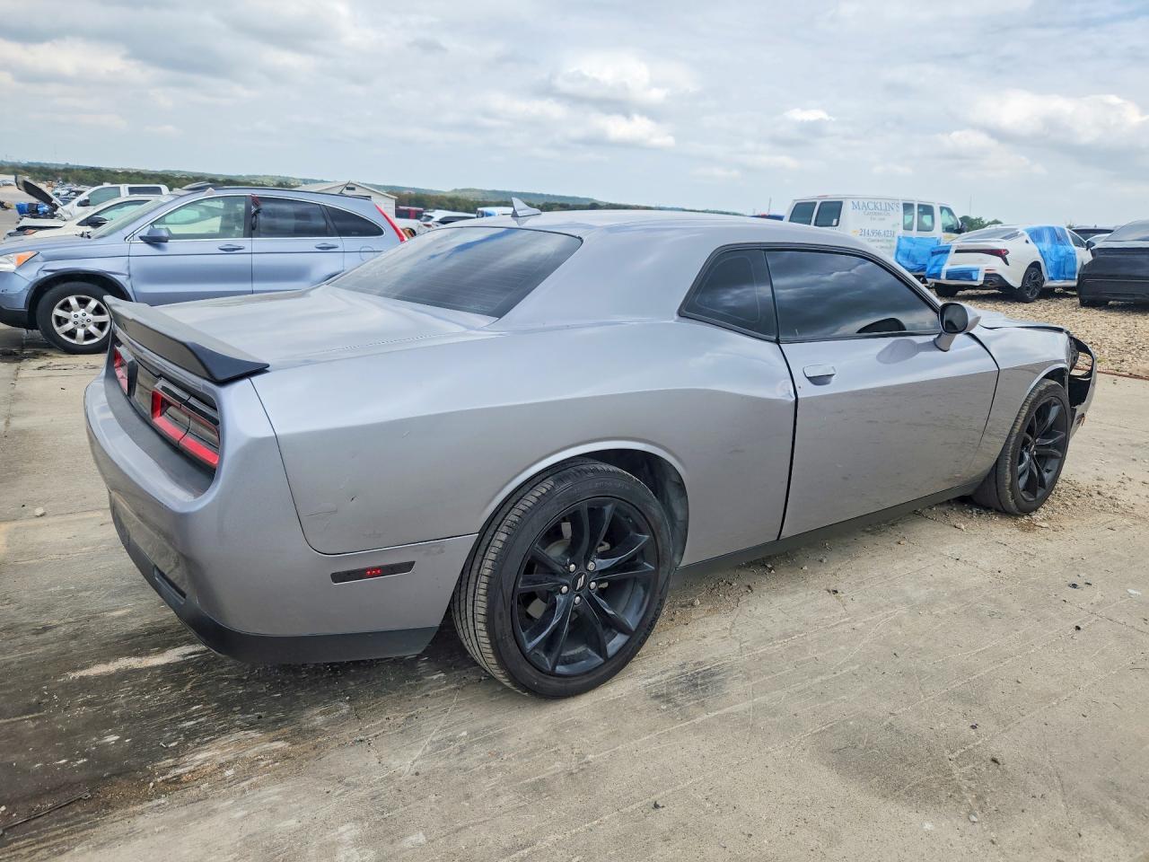 2017 Dodge Challenger Sxt - zdjęcie 3