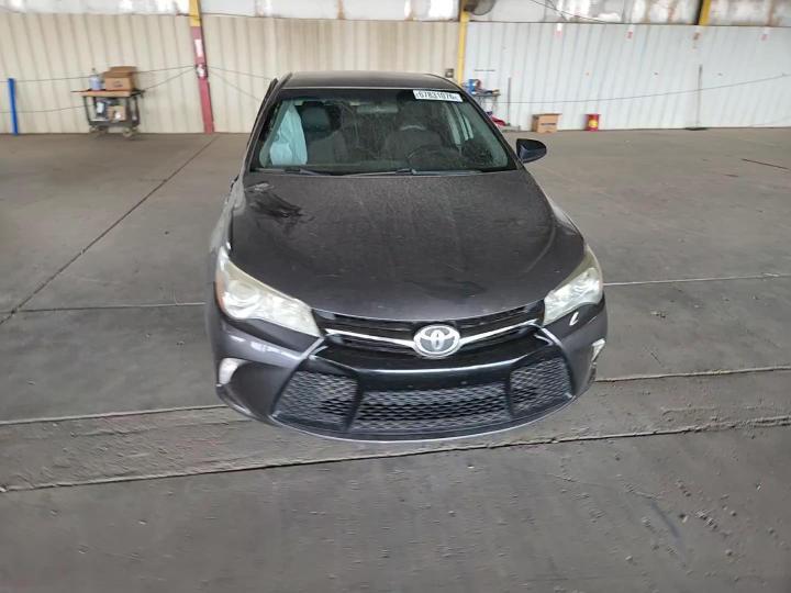 2017 Toyo Camry - zdjęcie 13