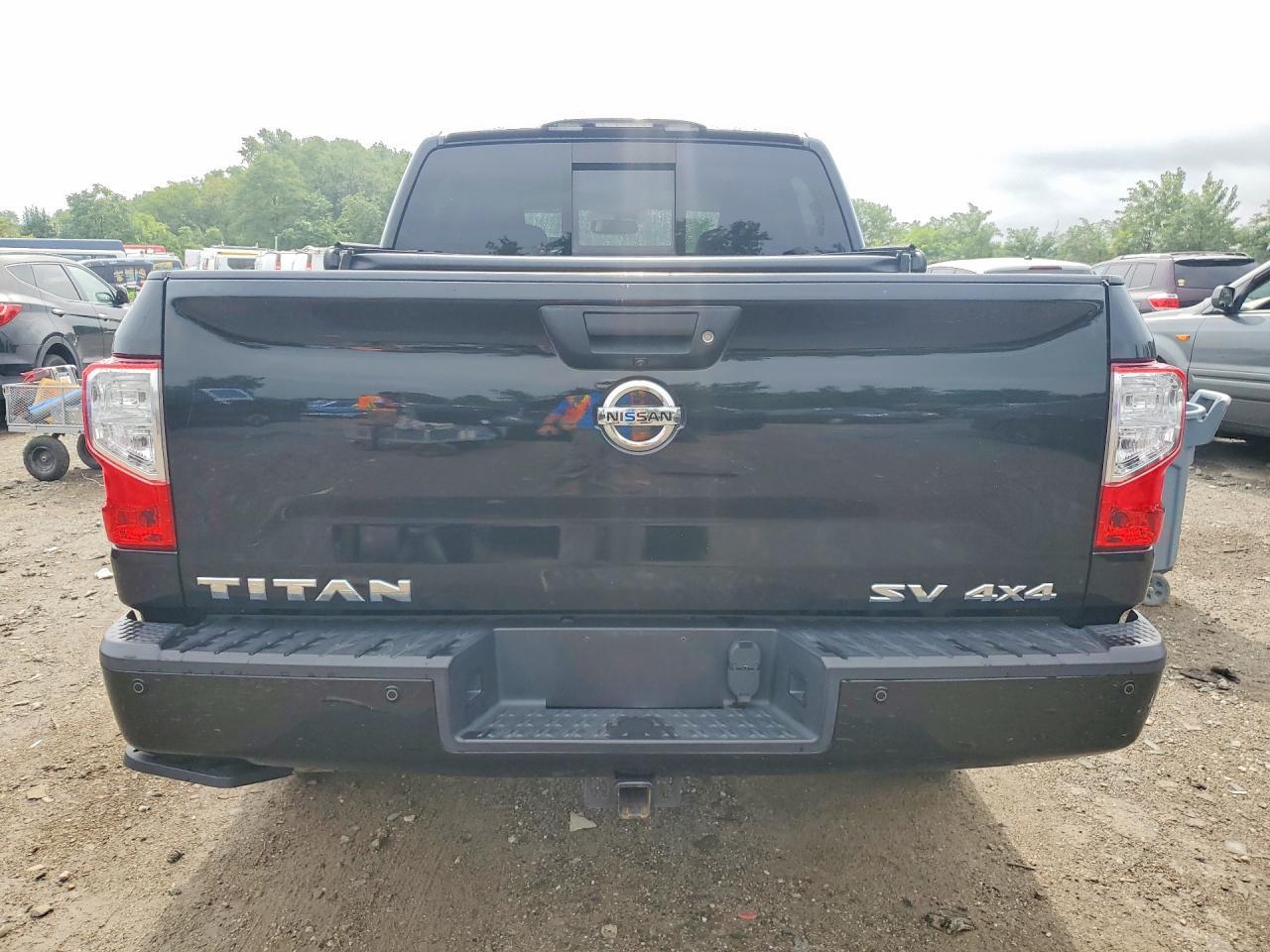 2018 Nissan Titan Sv - zdjęcie 6