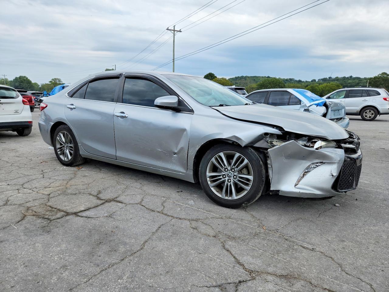 2015 Toyota Camry Se - zdjęcie 4