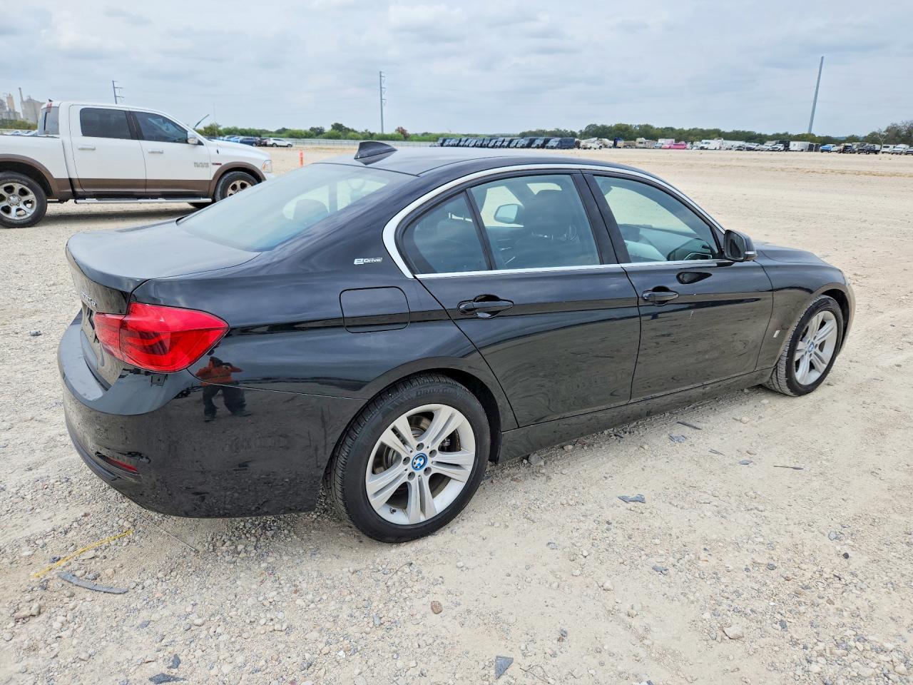 BMW Seria 3 - zdjęcie 3