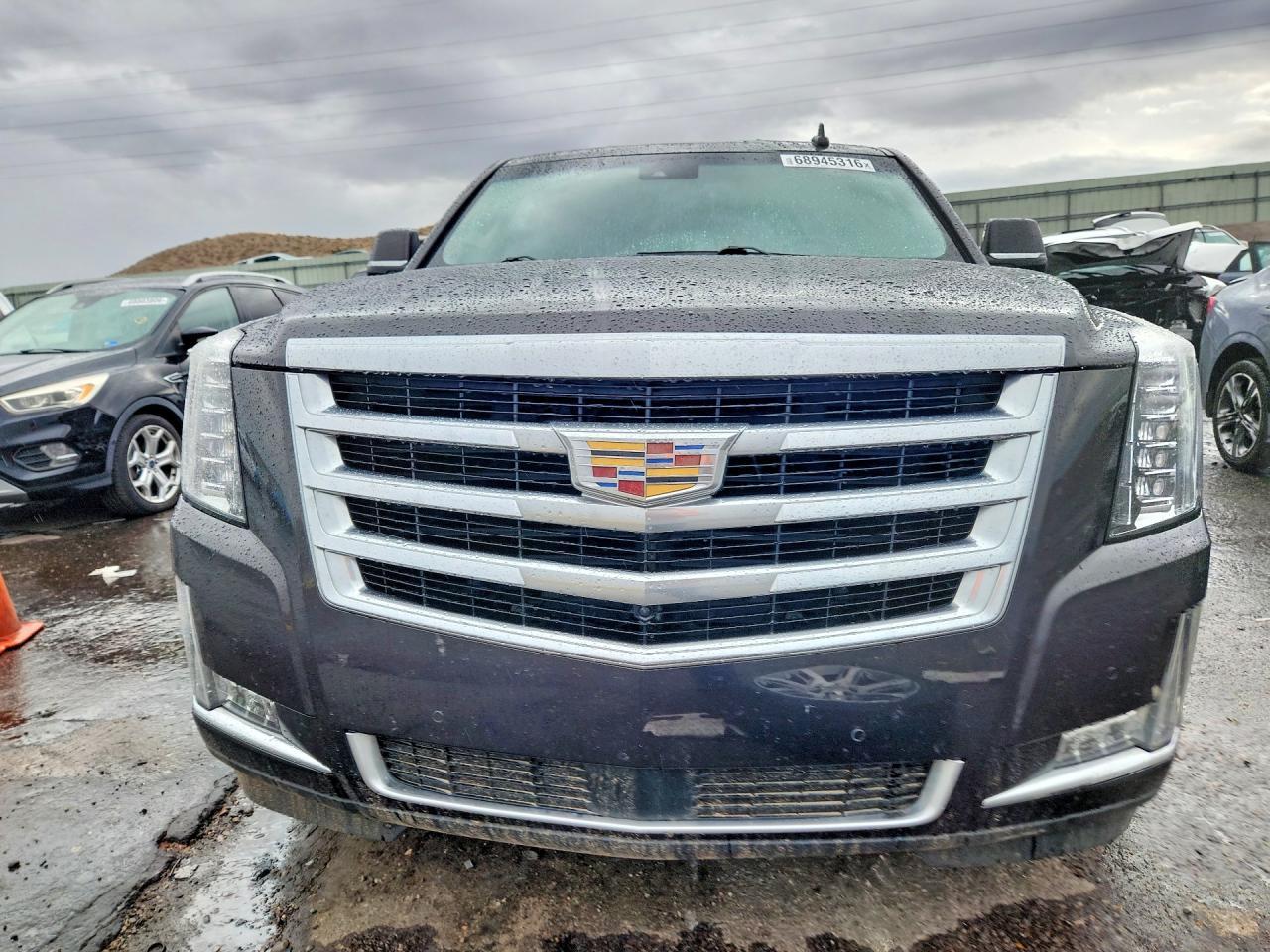 2017 Cadillac Escalade Premium Luxury - zdjęcie 5
