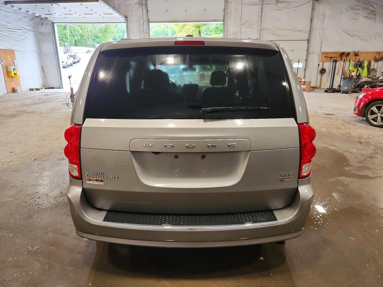 2019 Dodge Grand Caravan Gt - zdjęcie 6