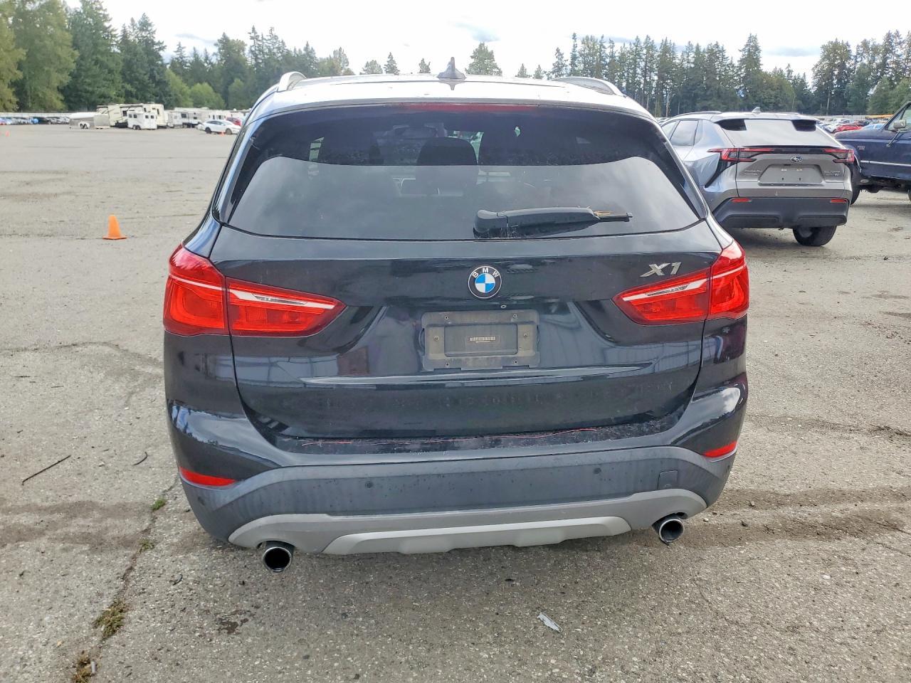 2016 BMW X1 xDrive28I - zdjęcie 6