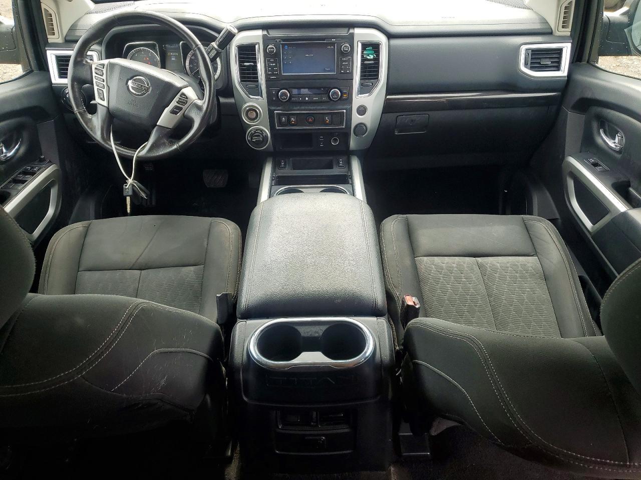 2018 Nissan Titan Sv - zdjęcie 8