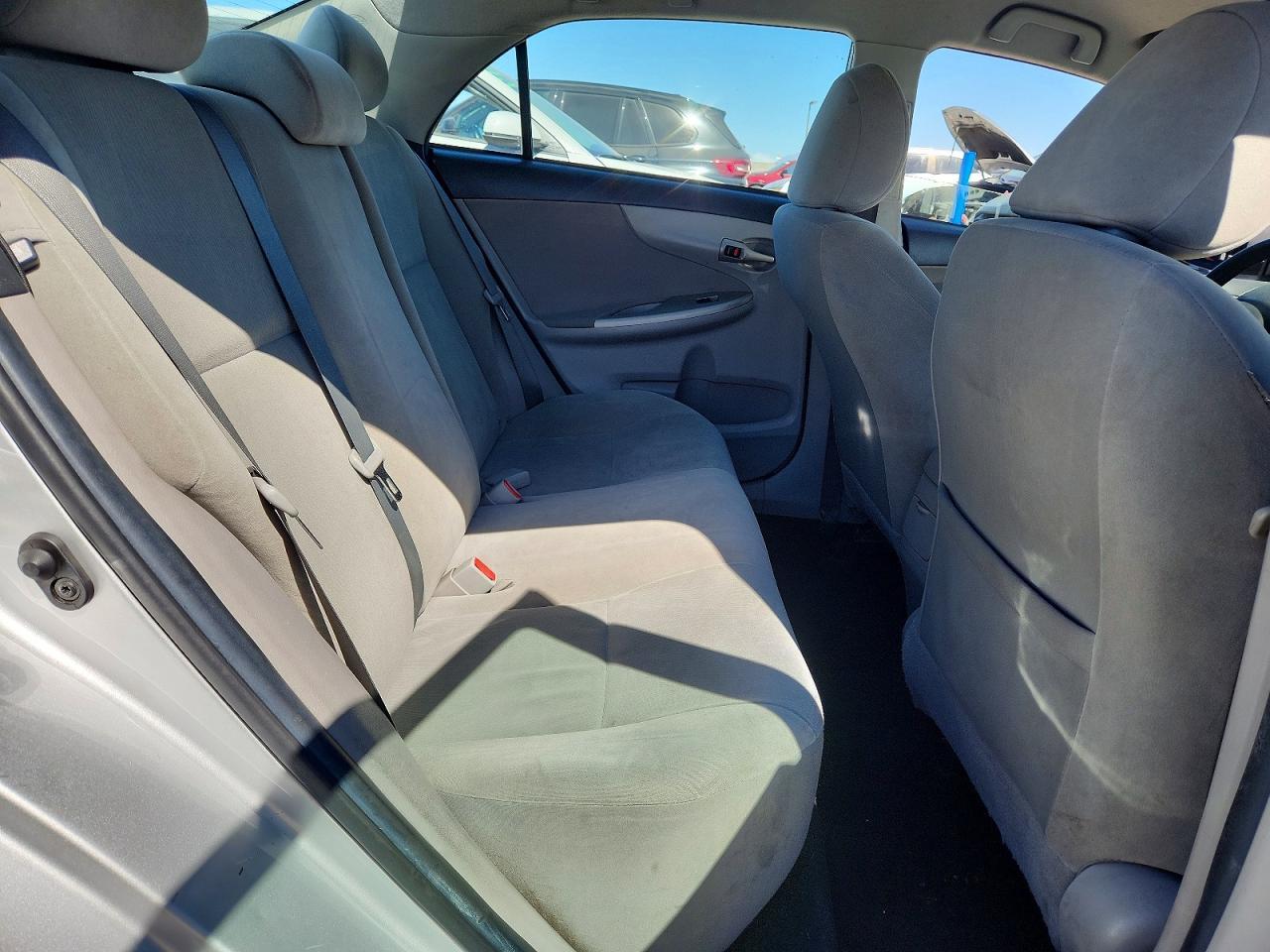 2013 Toyota Corolla Le - zdjęcie 10