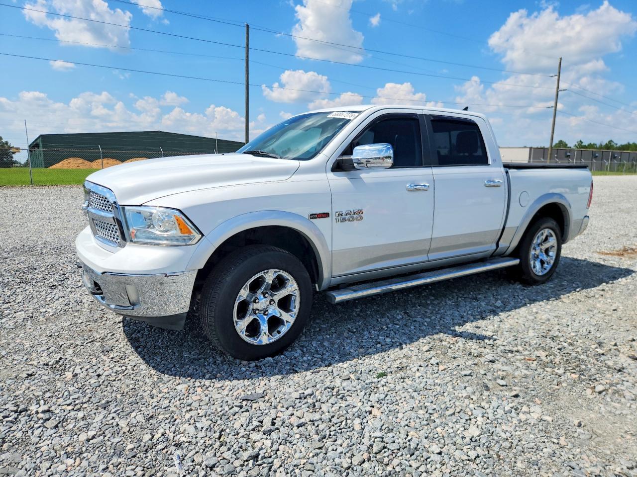 2016 Ram 1500 Laramie - zdjęcie główne