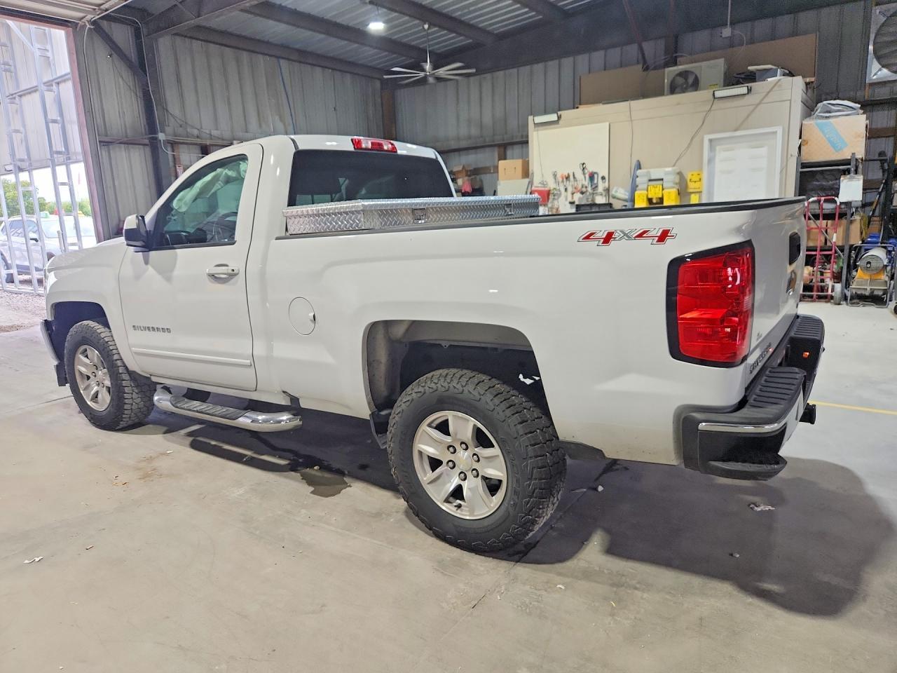 2017 Chevrolet Silverado K1500 Lt - zdjęcie 2