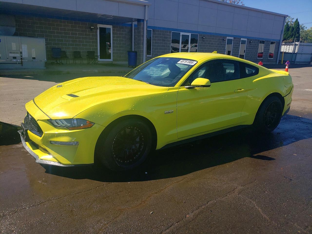 2021 Ford Mustang Gt - zdjęcie główne