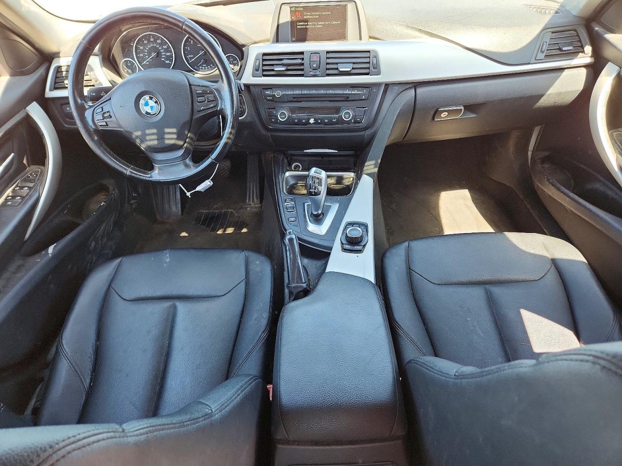 2014 BMW 320 I - zdjęcie 8