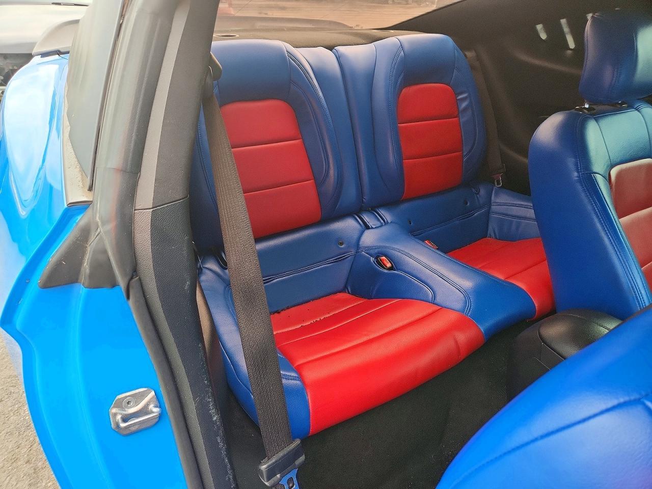 2017 Ford Mustang - zdjęcie 10