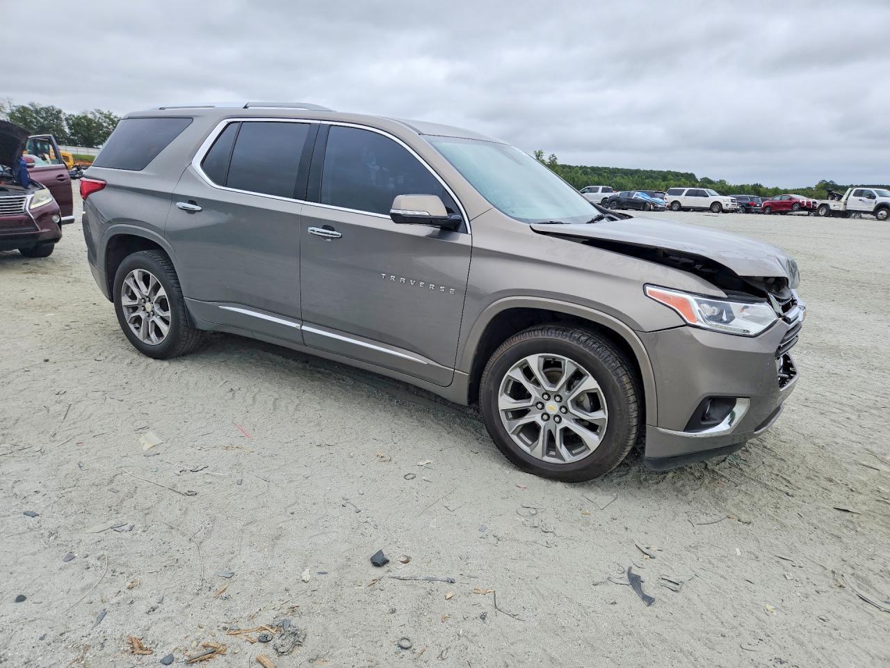 2018 Chevrolet Traverse Premier - zdjęcie 4