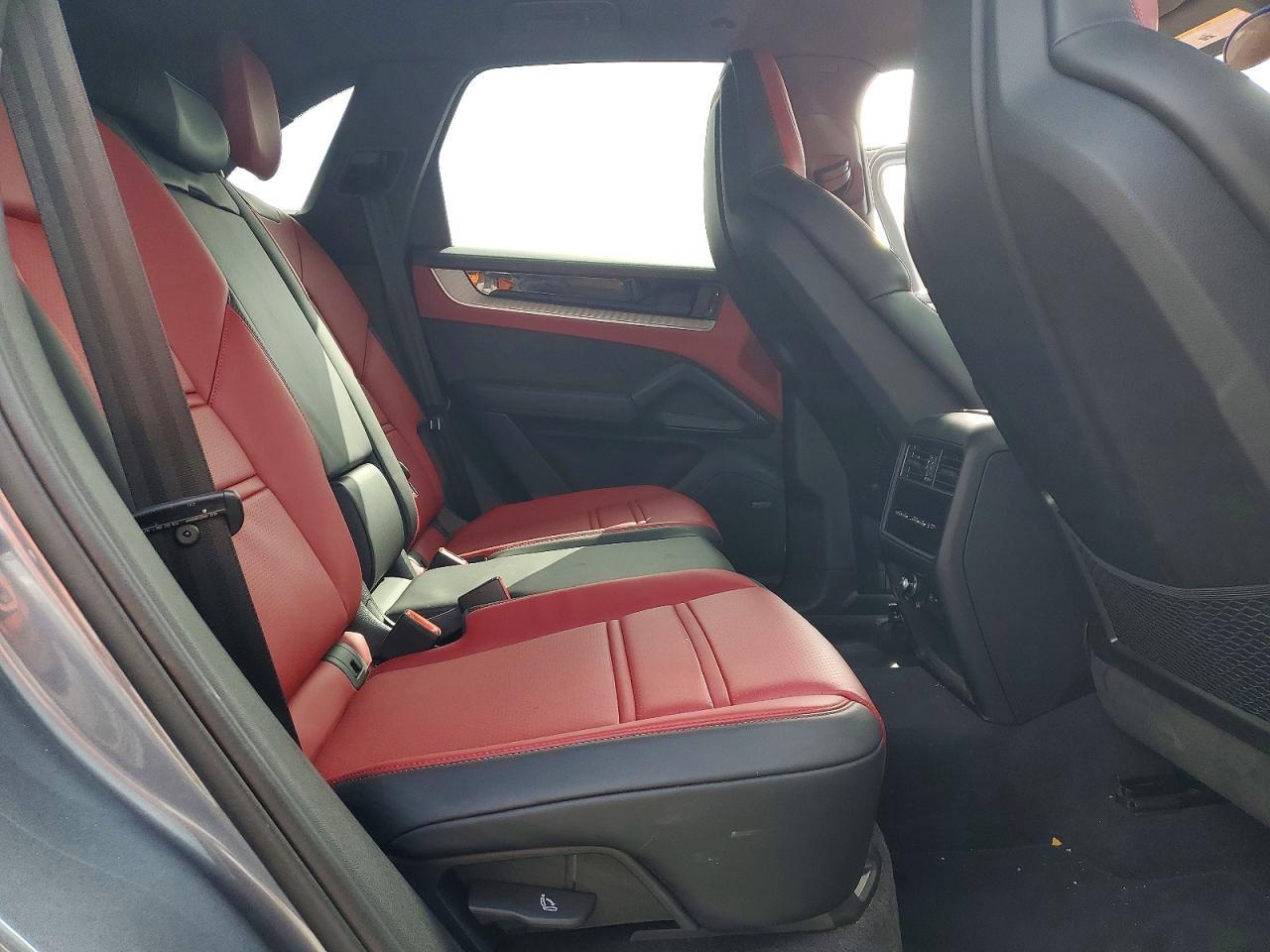 2026 Porsche Cayenne - zdjęcie 10