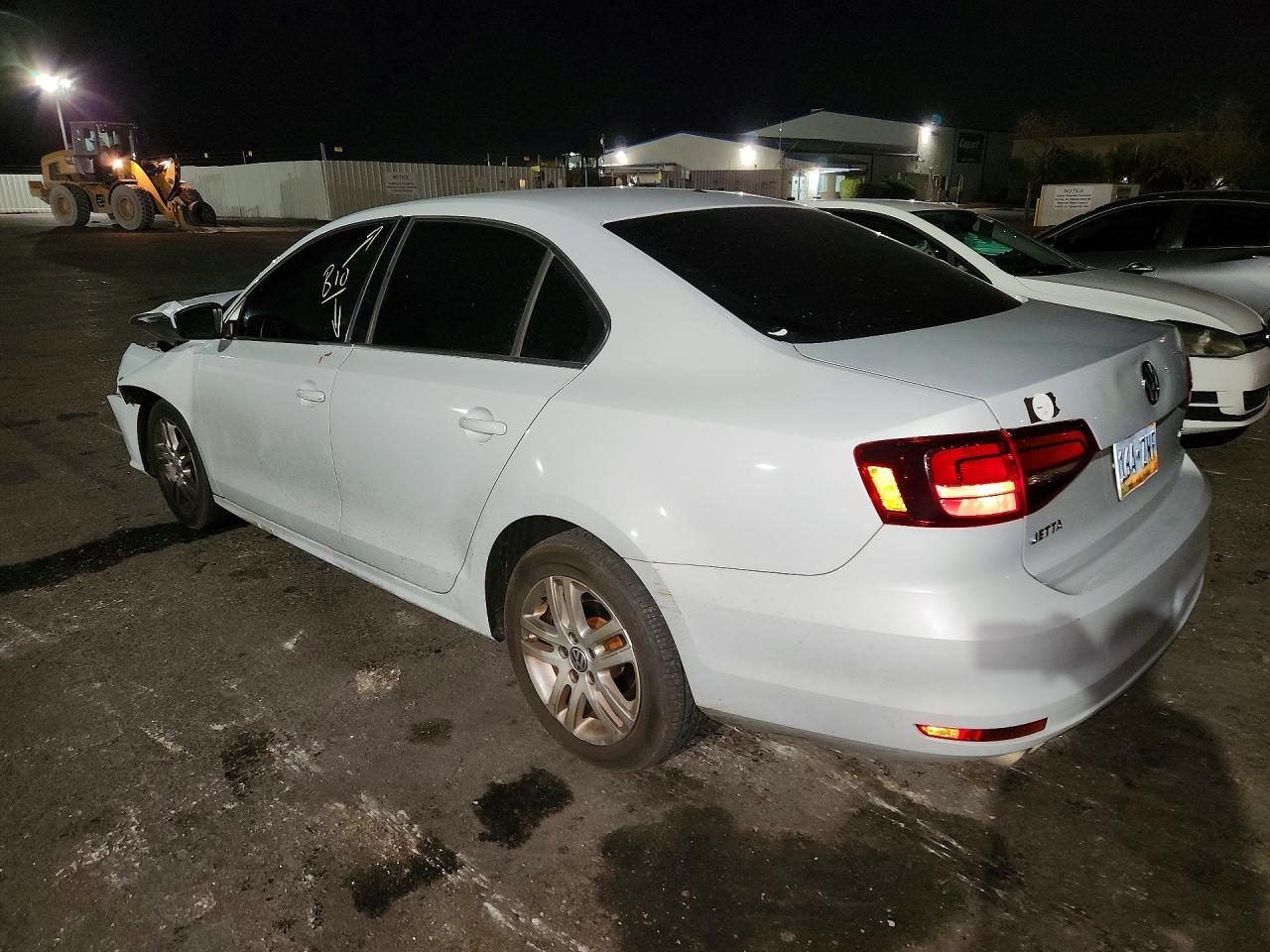 2017 Volkswagen Jetta S - zdjęcie 2