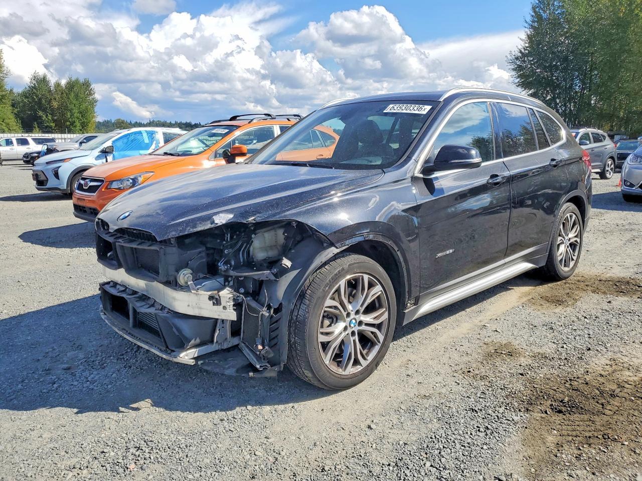 2016 BMW X1 xDrive28I - zdjęcie główne