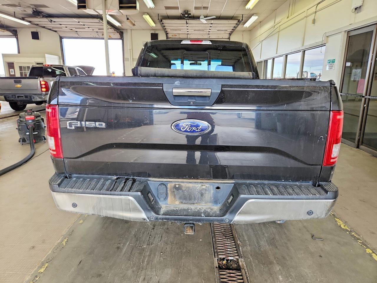 2015 Ford F150 Supercrew - zdjęcie 6