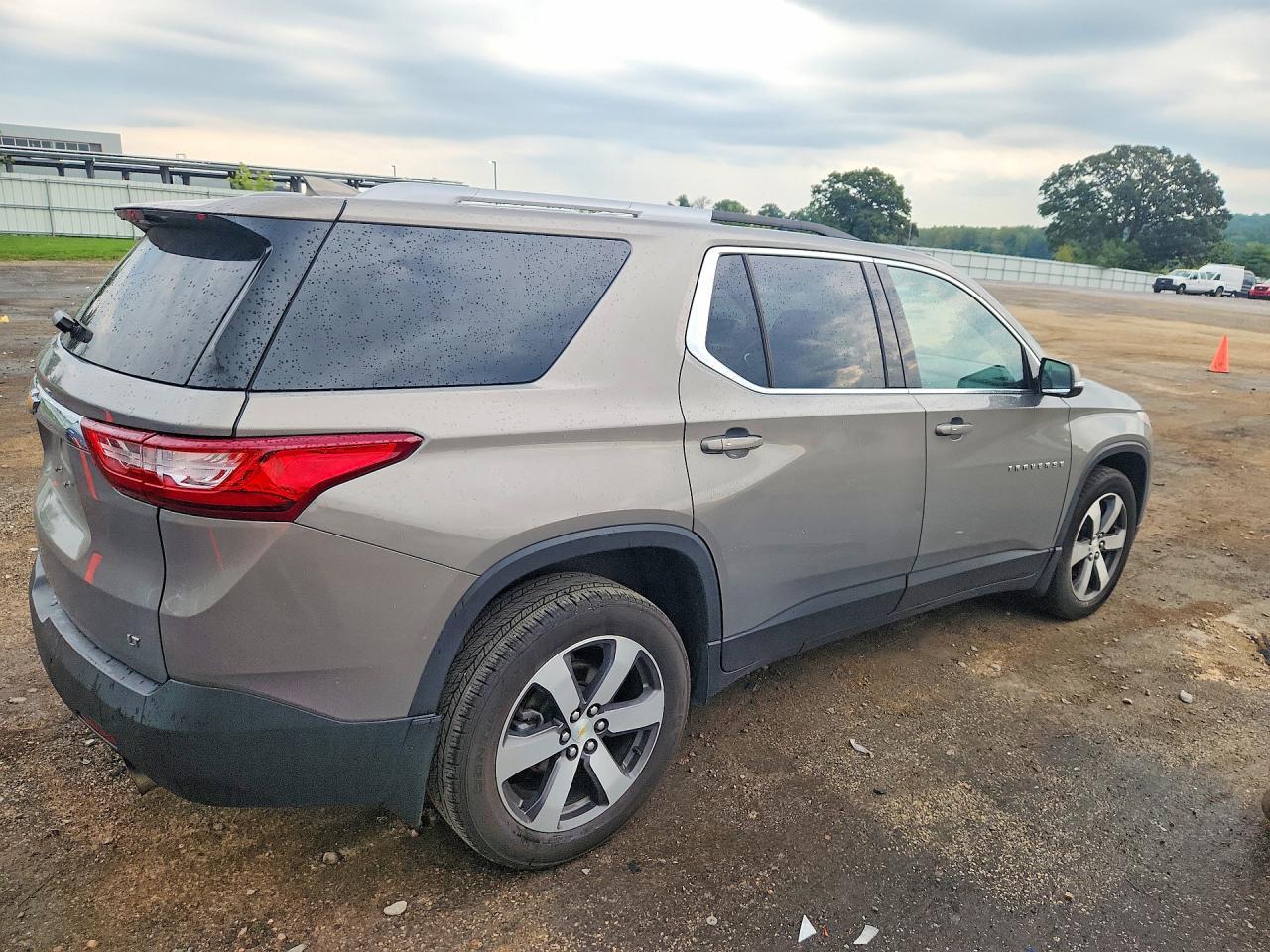 2018 Chevrolet Traverse Lt - zdjęcie 3