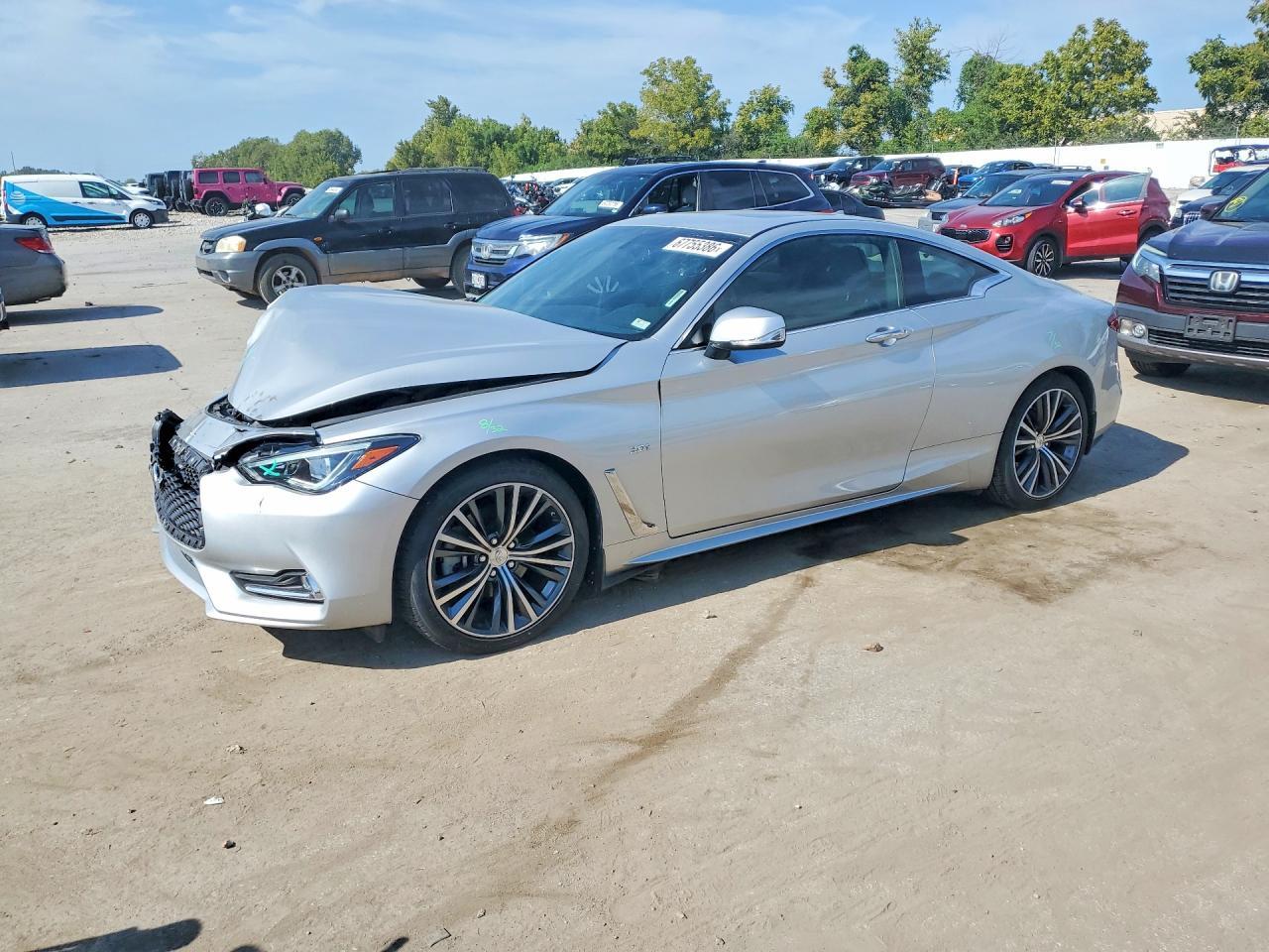 2018 Infiniti Q60 3.0T Luxe - zdjęcie główne