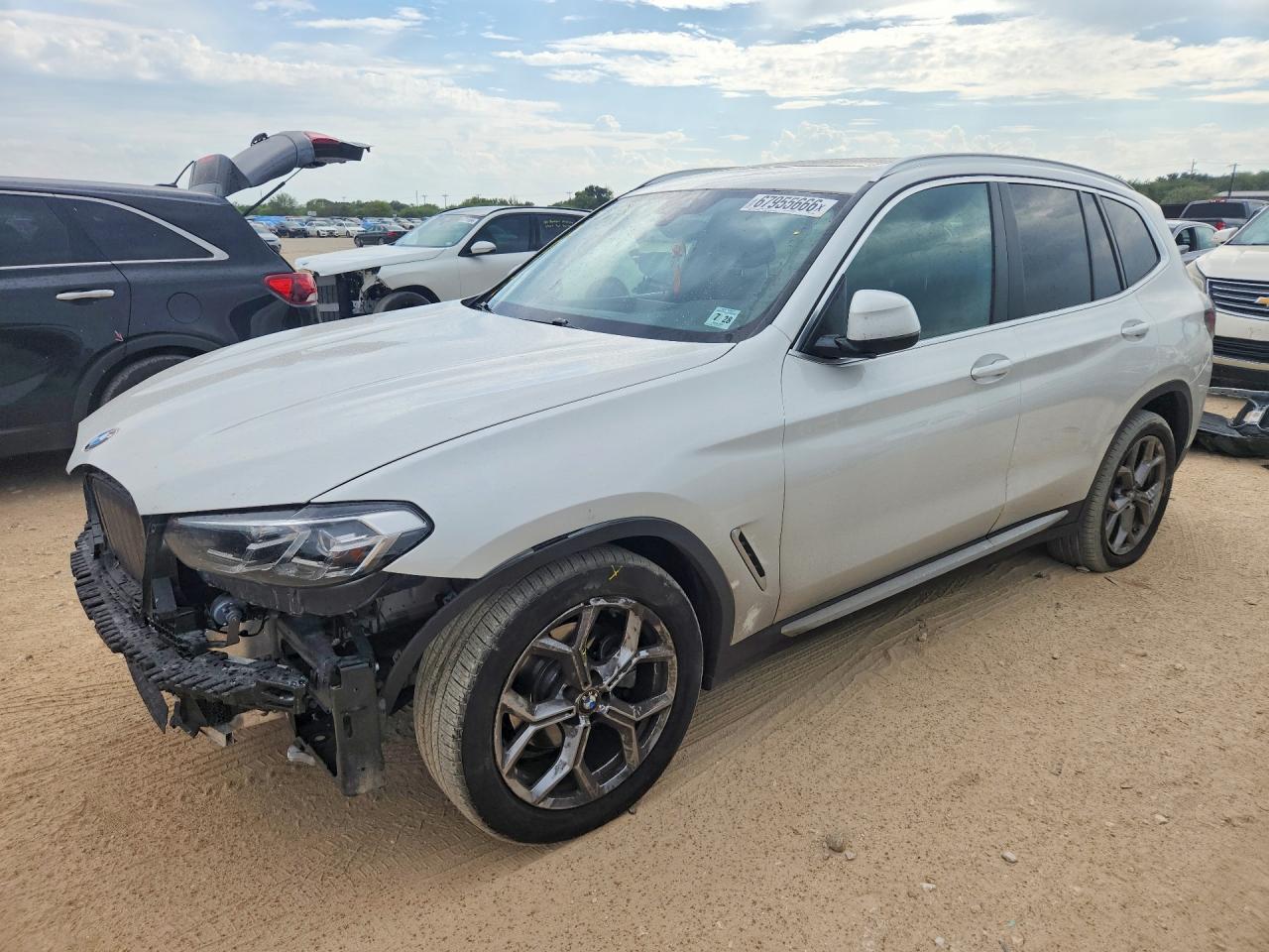 2023 BMW X3 xDrive30I - zdjęcie główne