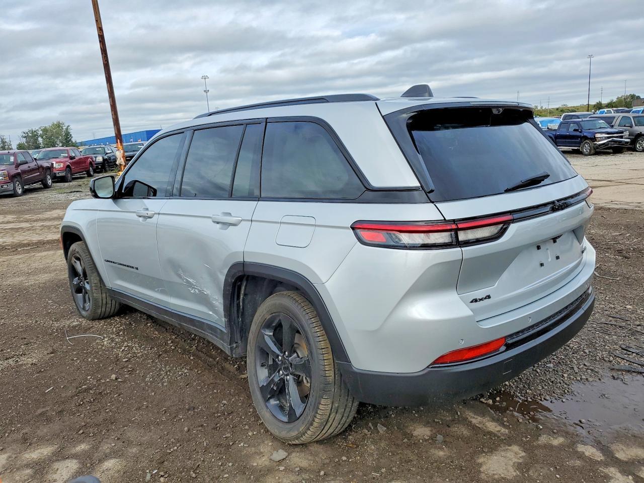 2023 Jeep Grand Cherokee Limited - zdjęcie 2