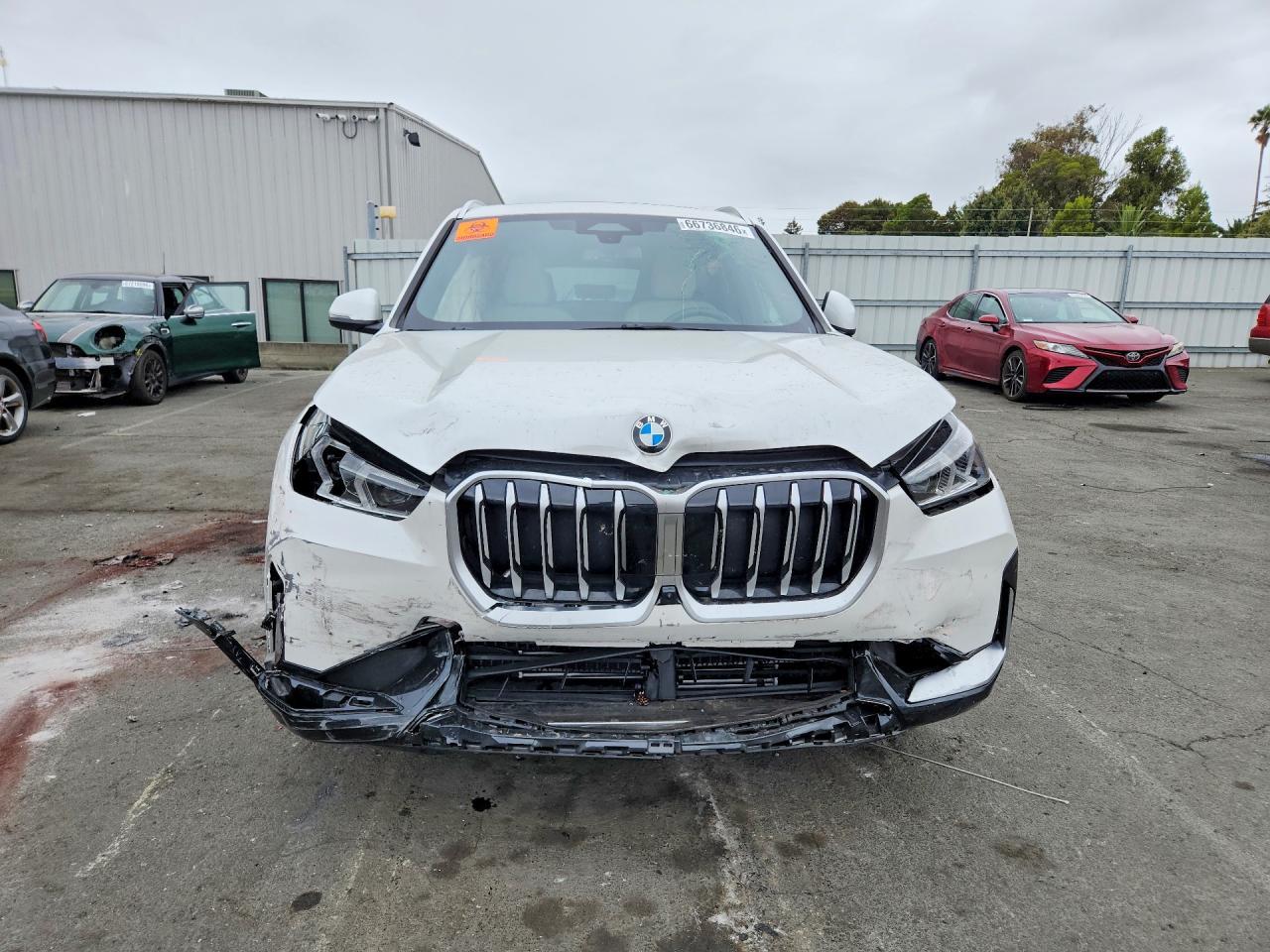 2025 BMW X1 xDrive28I - zdjęcie 5