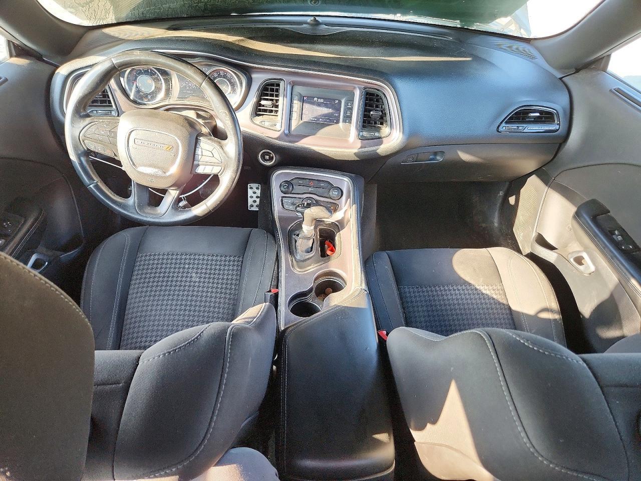 2015 Dodge Challenger Sxt - zdjęcie 8