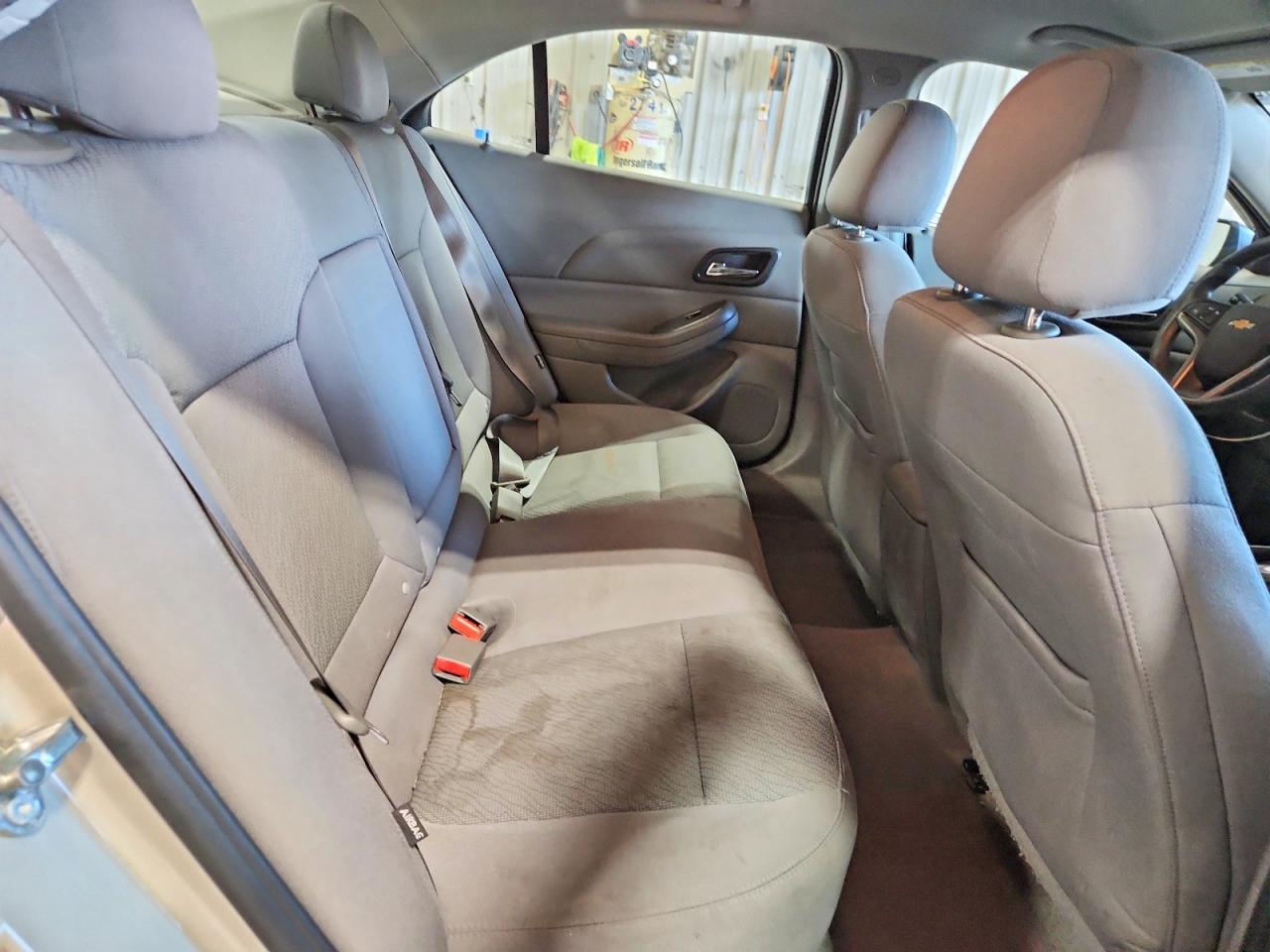 2016 Chevrolet Malibu Limited - zdjęcie 10