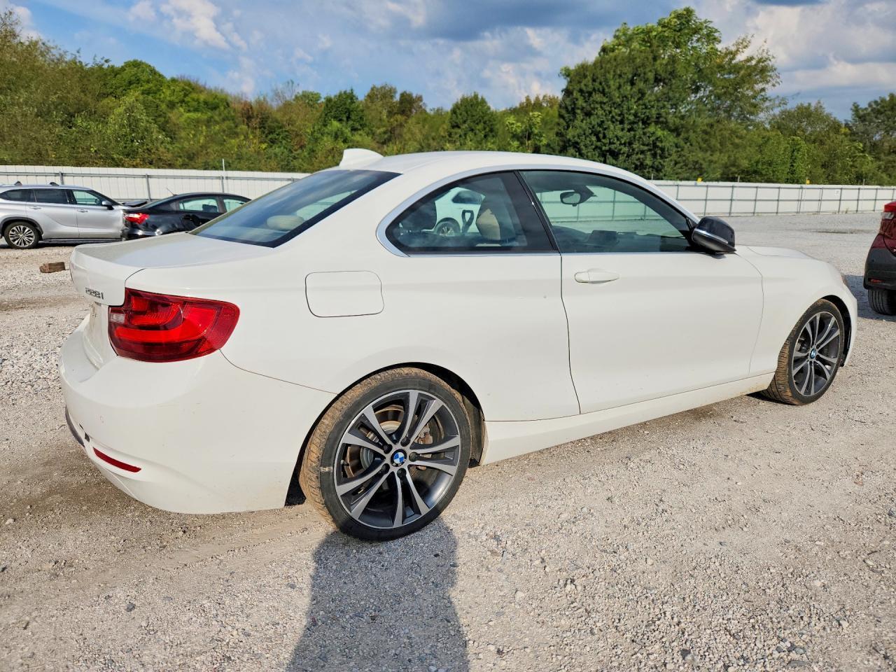 2014 BMW 228 I - zdjęcie 3