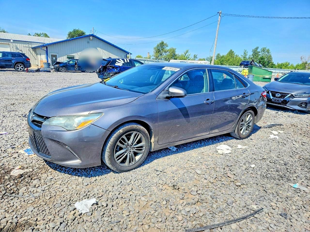 2017 Toyota Camry Se - zdjęcie główne