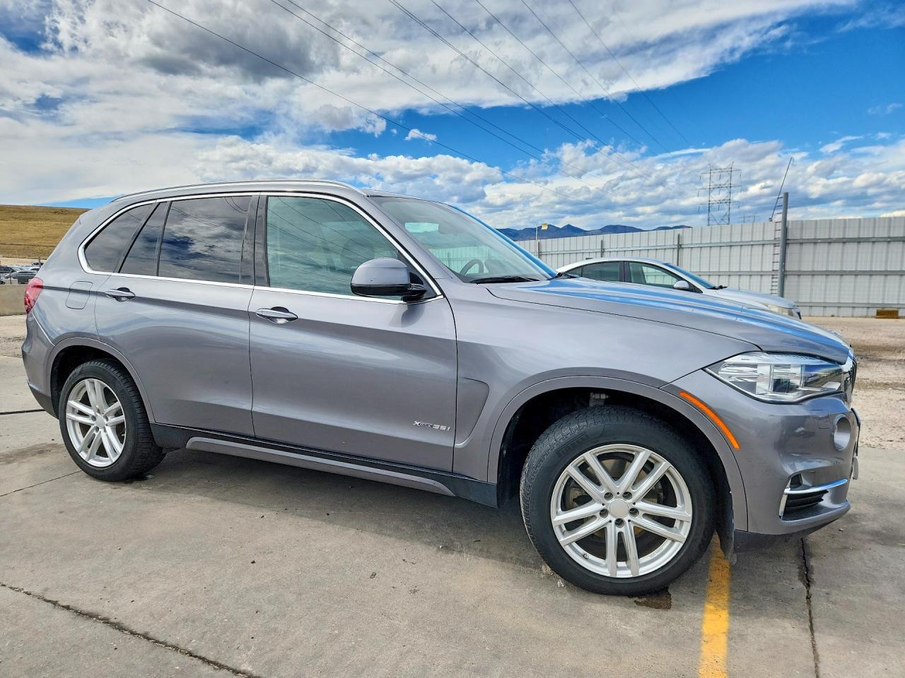2015 BMW X5 xDrive35I - zdjęcie 4