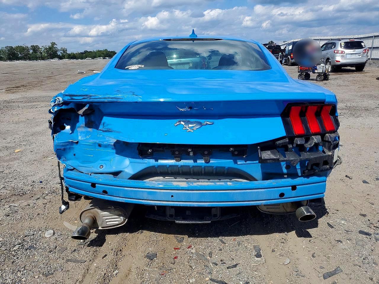 2024 Ford Mustang - zdjęcie 6