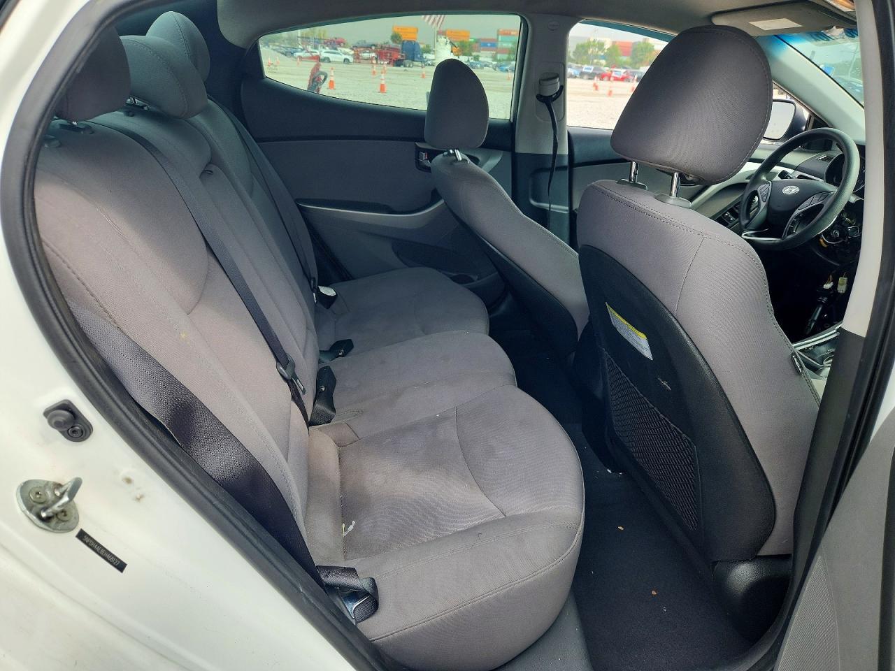 2014 Hyundai Elantra Se - zdjęcie 10