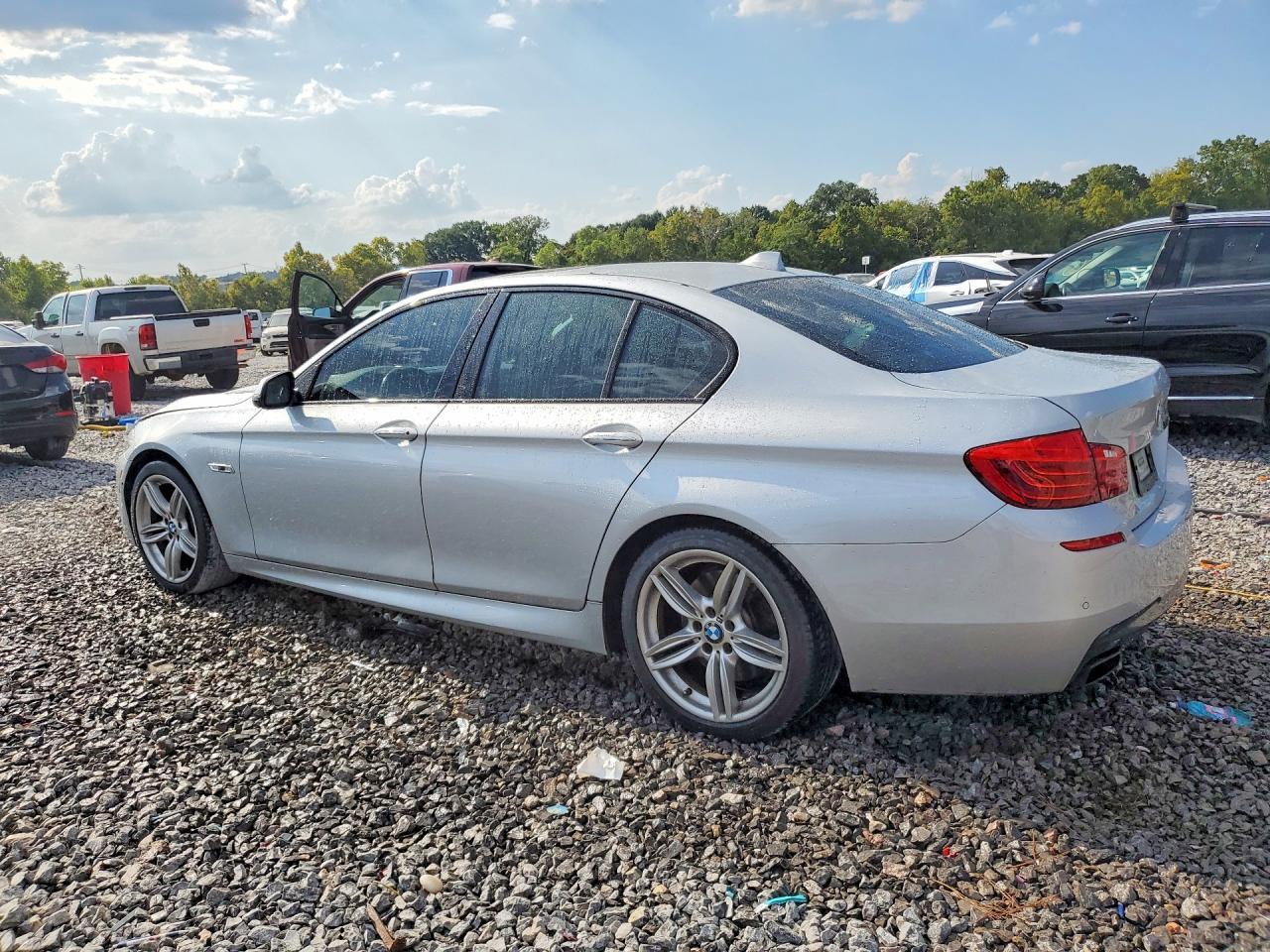 2015 BMW 550 I - zdjęcie 2