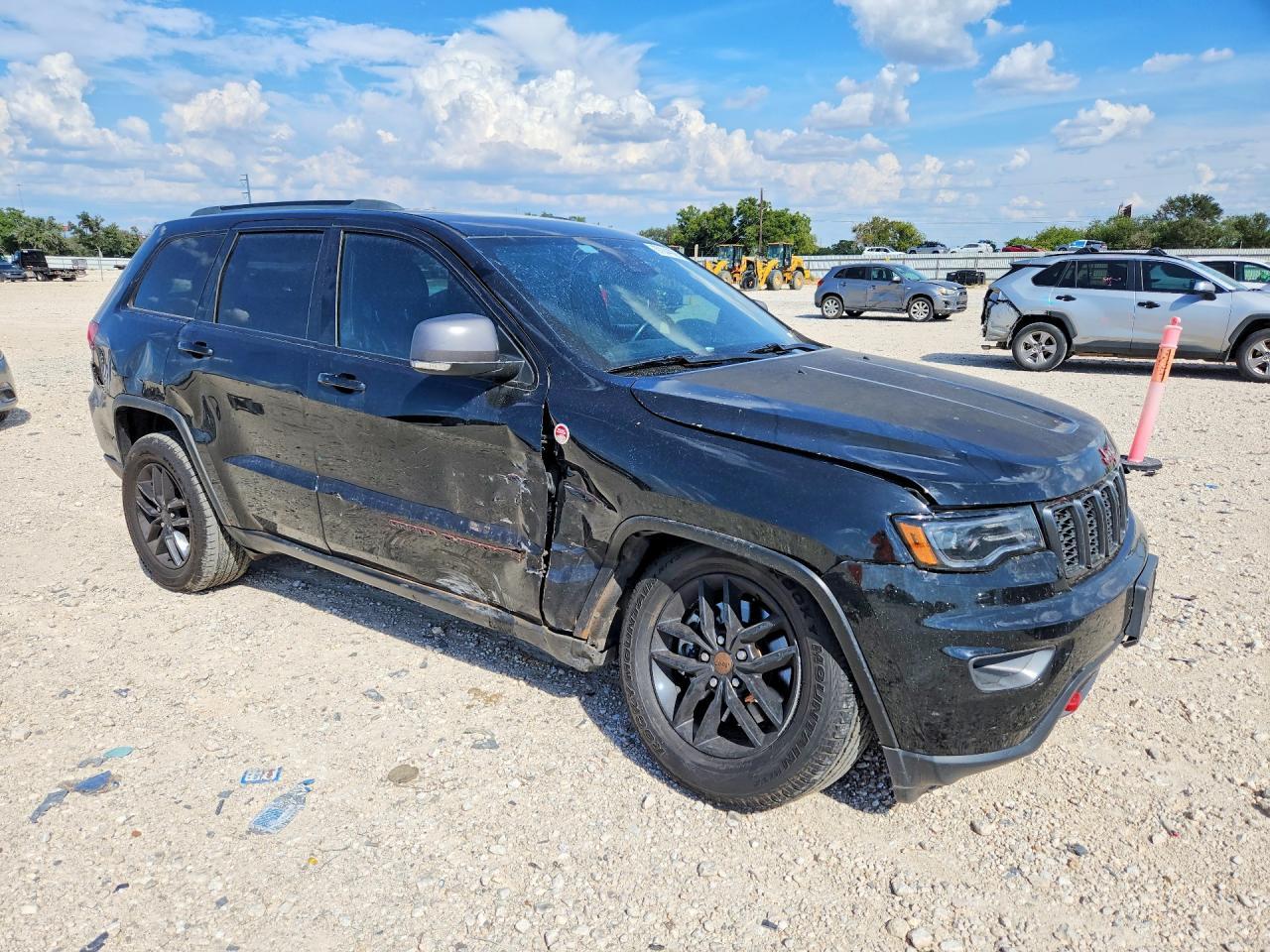 2021 Jeep Grand Cherokee Trailhawk - zdjęcie 4