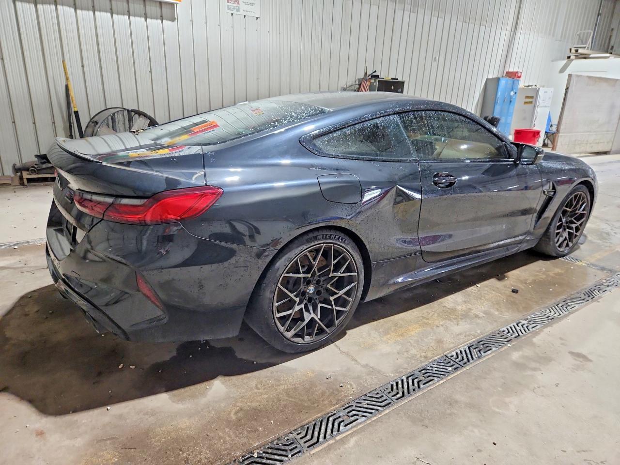 BMW M8 Coupe - zdjęcie 3