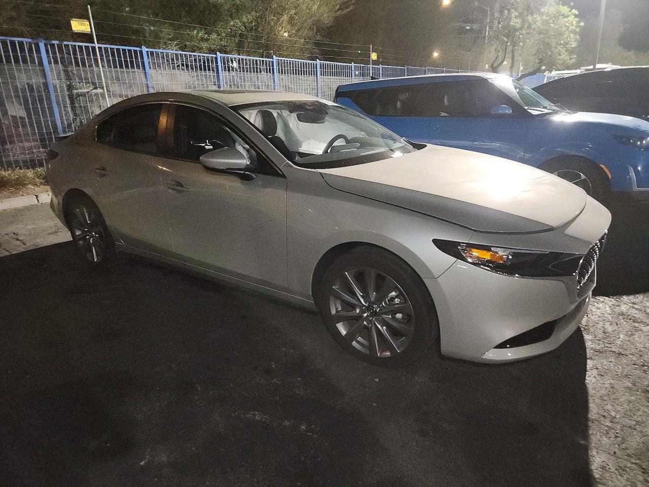 2026 Mazda 3 Preferred - zdjęcie 4