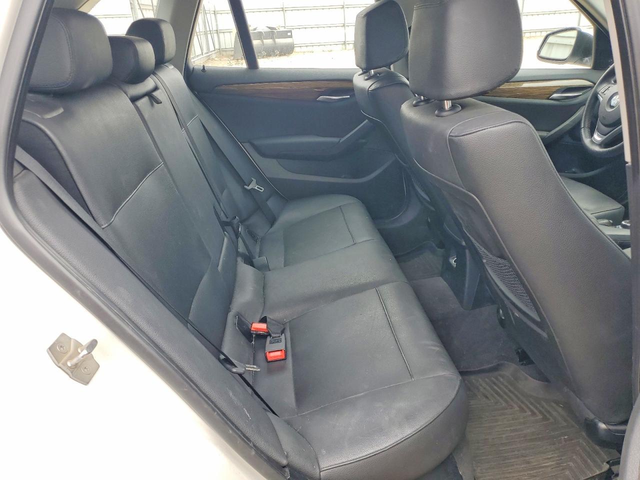 2015 BMW X1 xDrive35I - zdjęcie 10