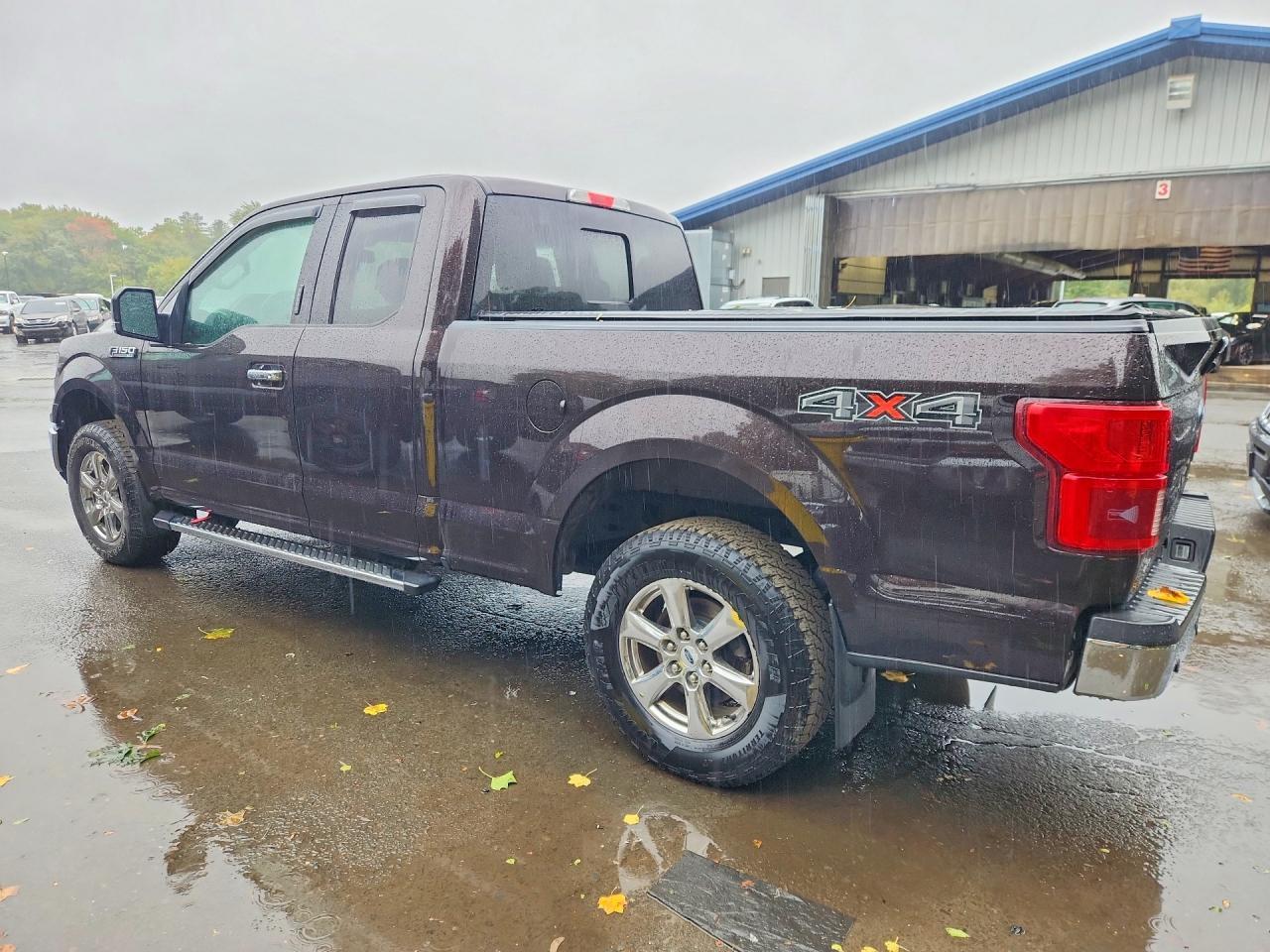 2018 Ford F150 Super Cab - zdjęcie 2