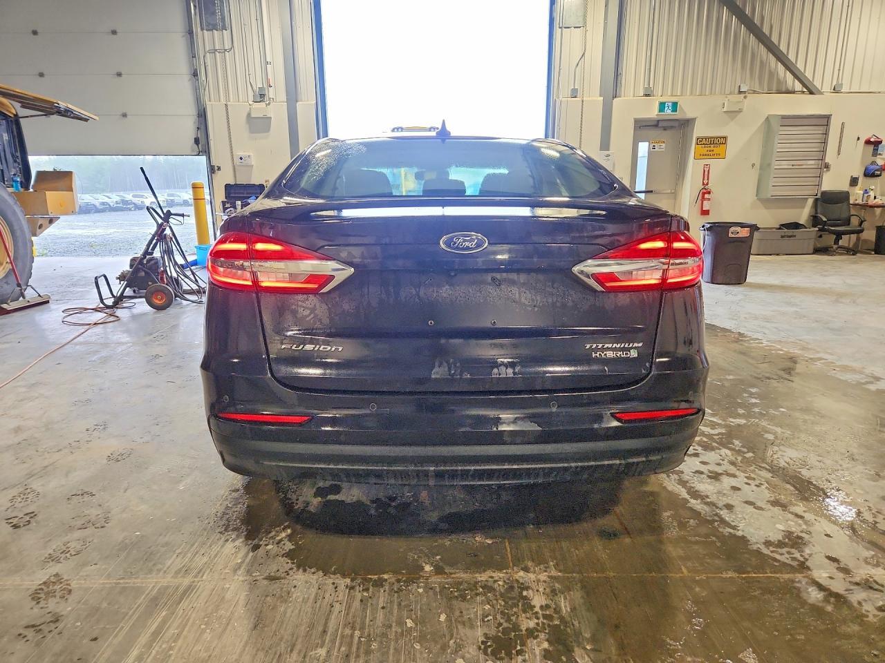 2019 Ford Fusion Titanium - zdjęcie 6