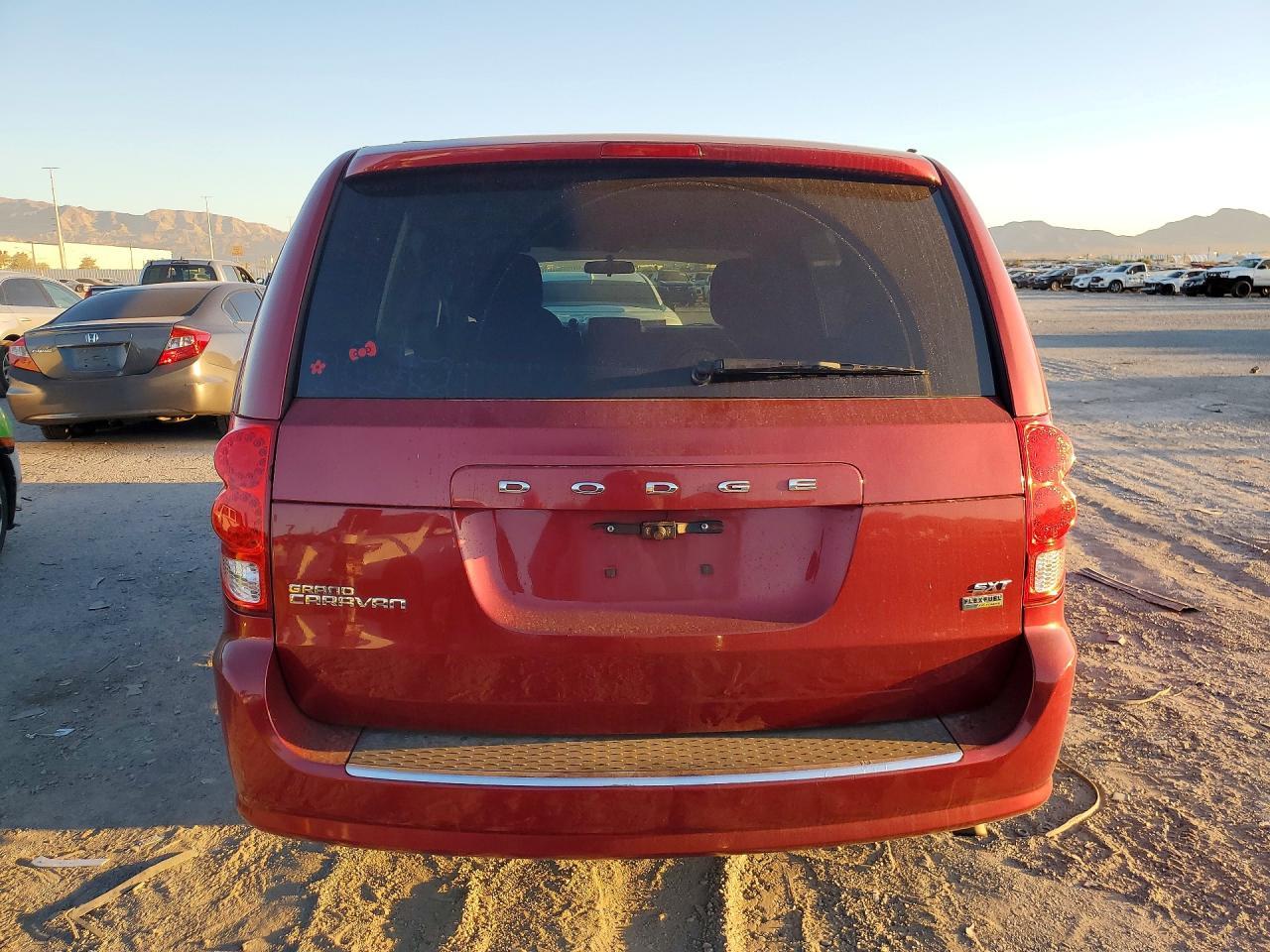 2014 Dodge Grand Caravan Sxt - zdjęcie 6
