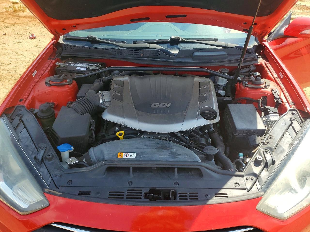 2013 Hyundai Genesis Coupe 3.8 Track - zdjęcie 11