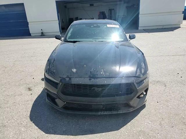 2025 Ford Mustang - zdjęcie 14