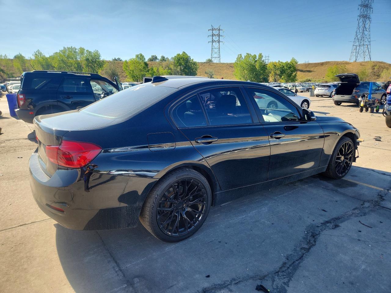 2017 BMW 3 Series - zdjęcie 3