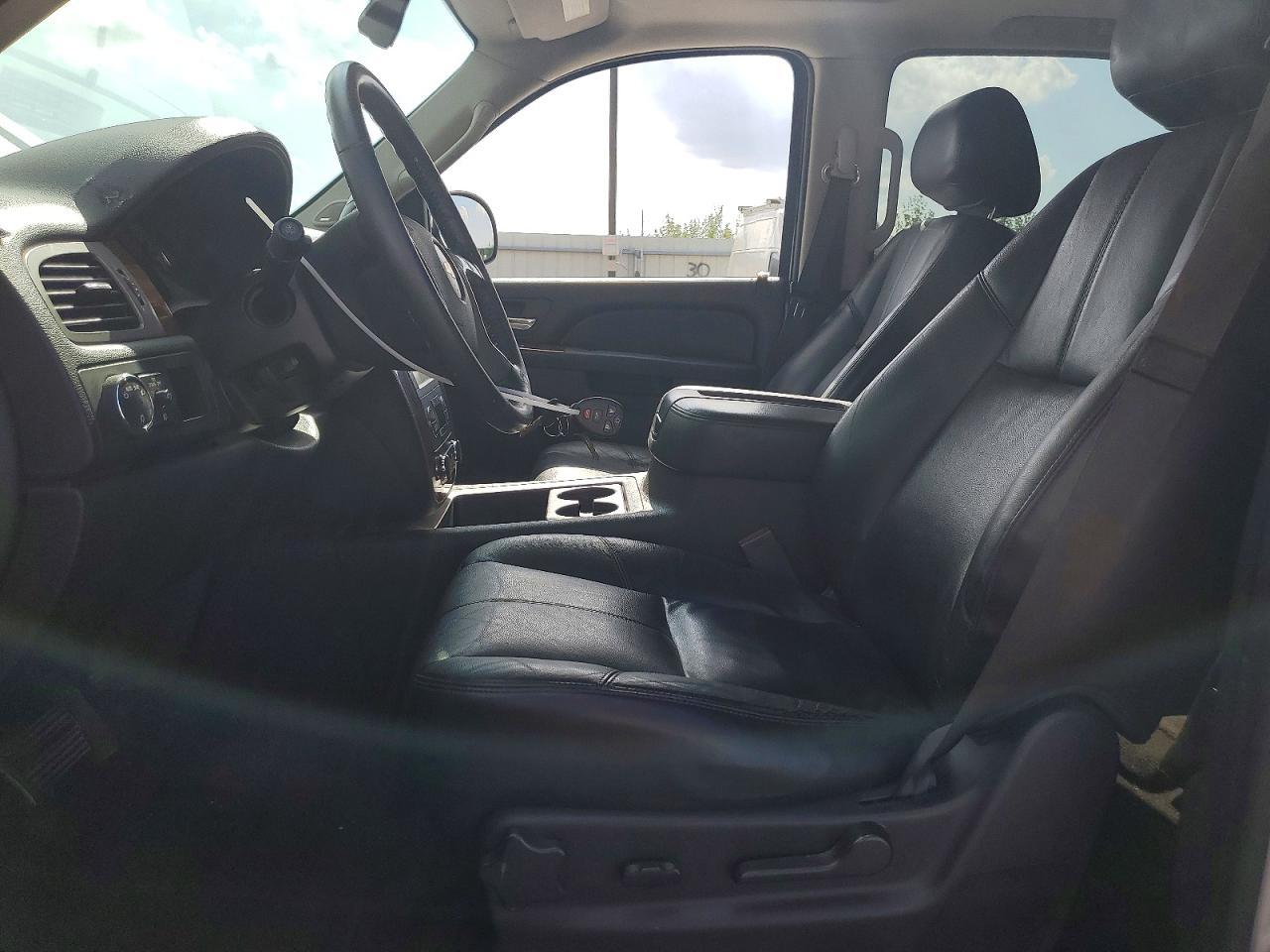 2013 Chevrolet Tahoe C1500 Lt - zdjęcie 7