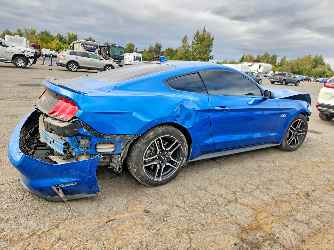 2021 Ford Mustang Gt - zdjęcie 3