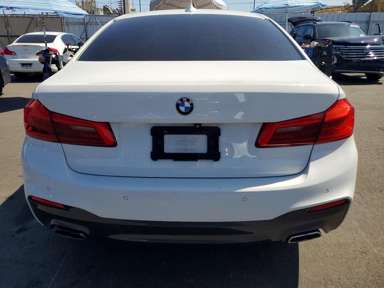 2019 BMW 530E - zdjęcie 6