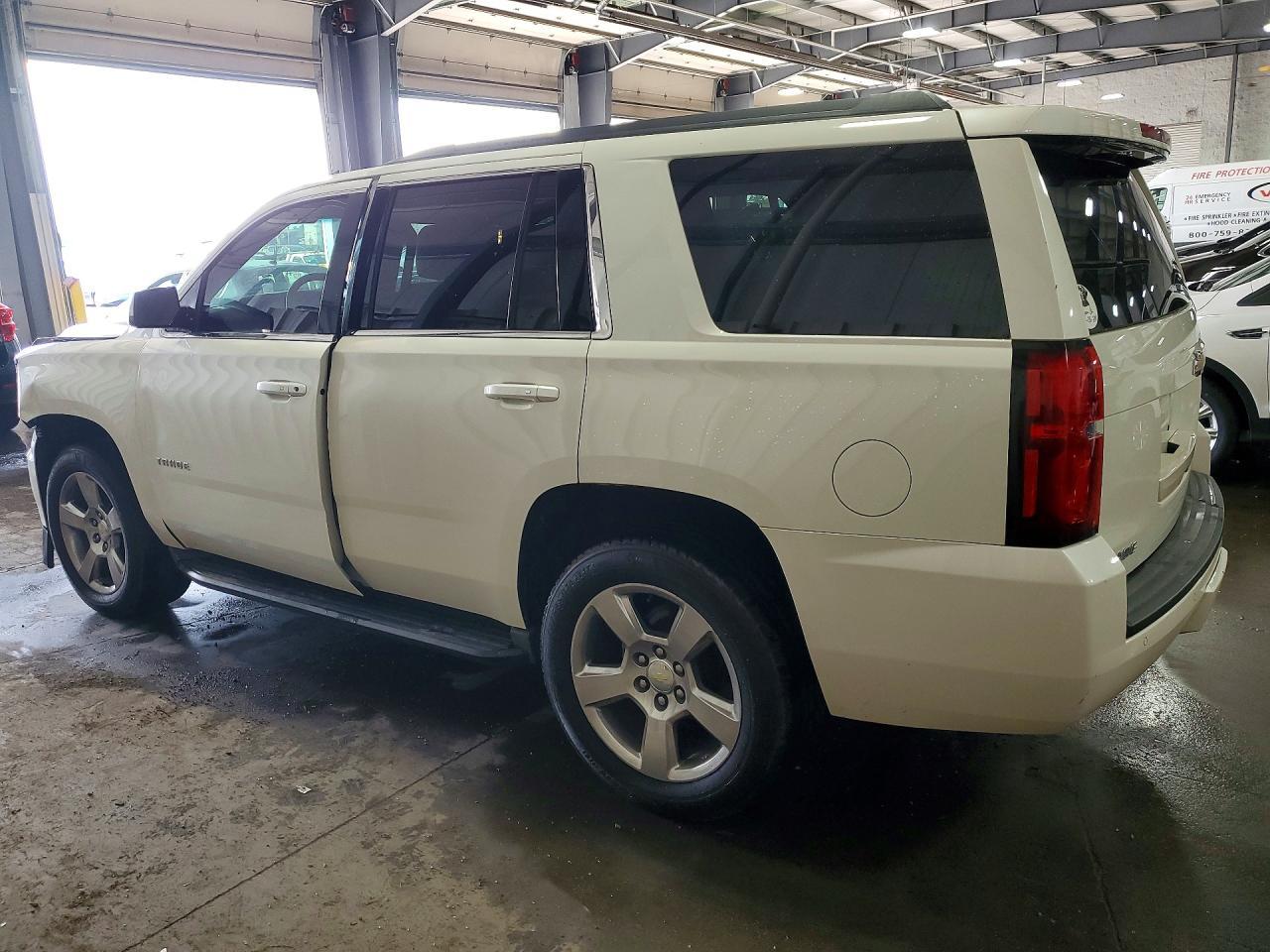 2015 Chevrolet Tahoe K1500 Lt - zdjęcie 2