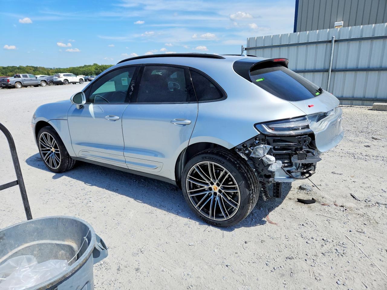 2024 Porsche Macan Base - zdjęcie 2